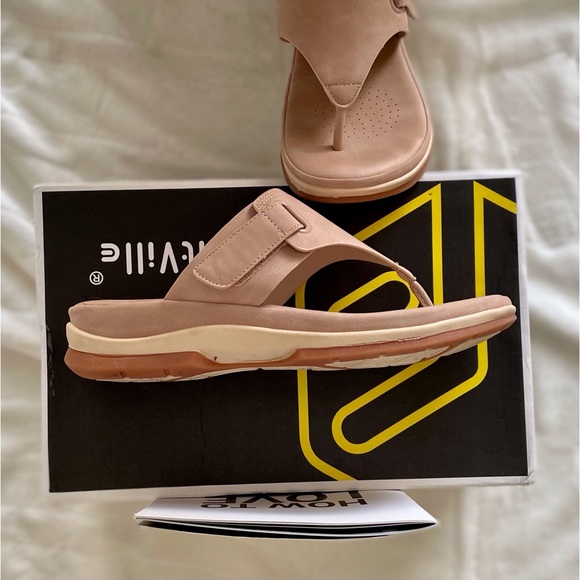 Fit Ville Nude/Pink Suede Flip Flops - Picture 6 of 10